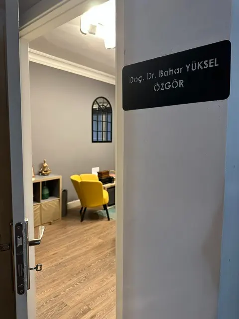 Doç. Dr. Bahar Yüksel Özgör Muayenehanesi
