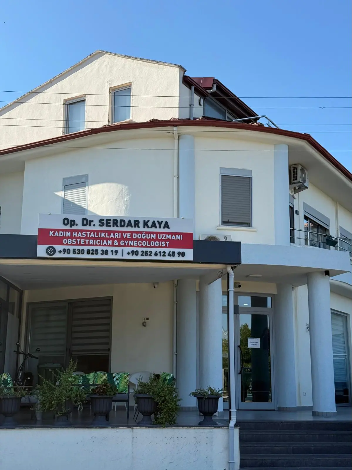 Op. Dr. Serdar Kaya Muayenehanesi