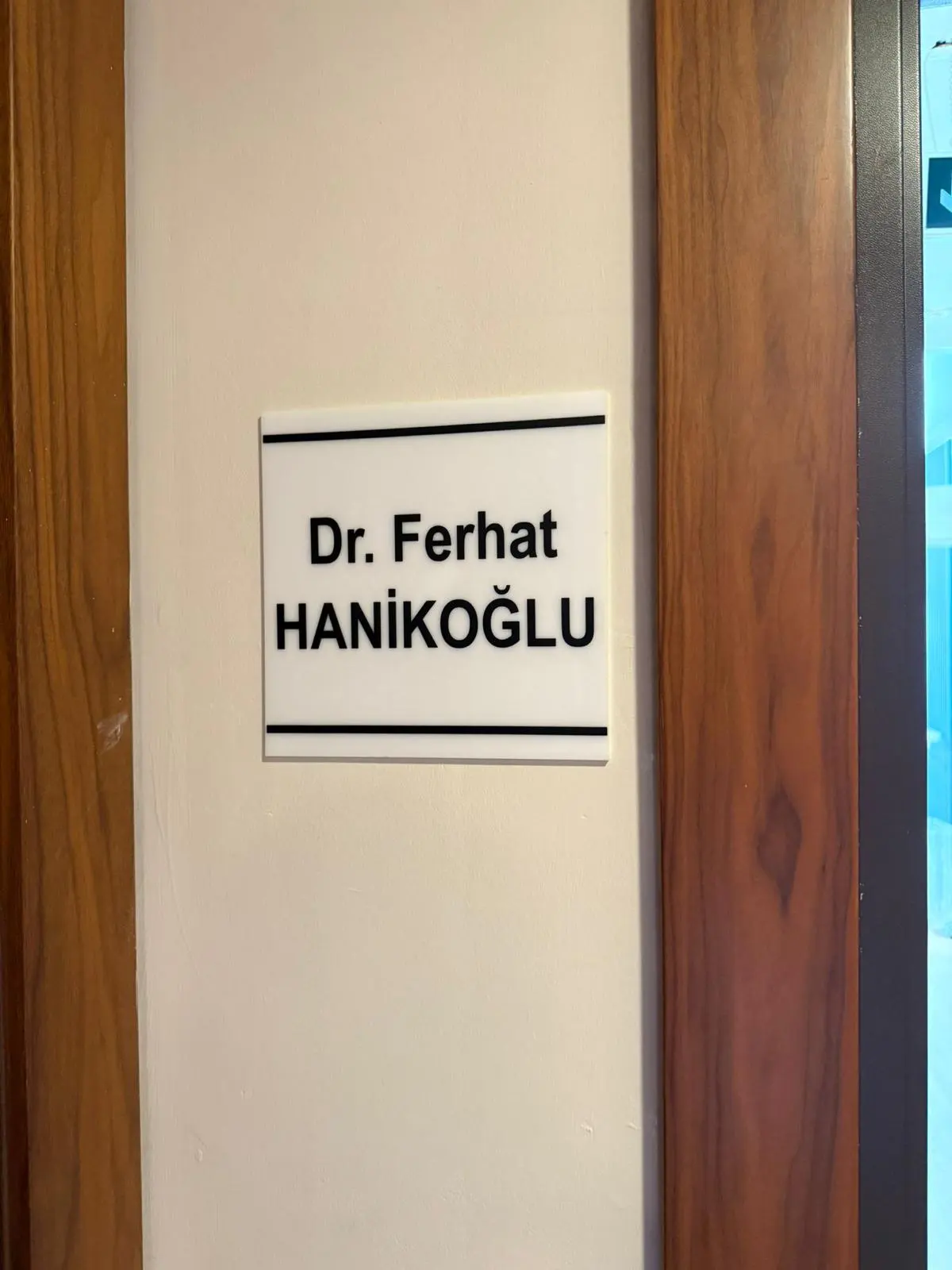 Dr. Ferhat Hanikoğlu