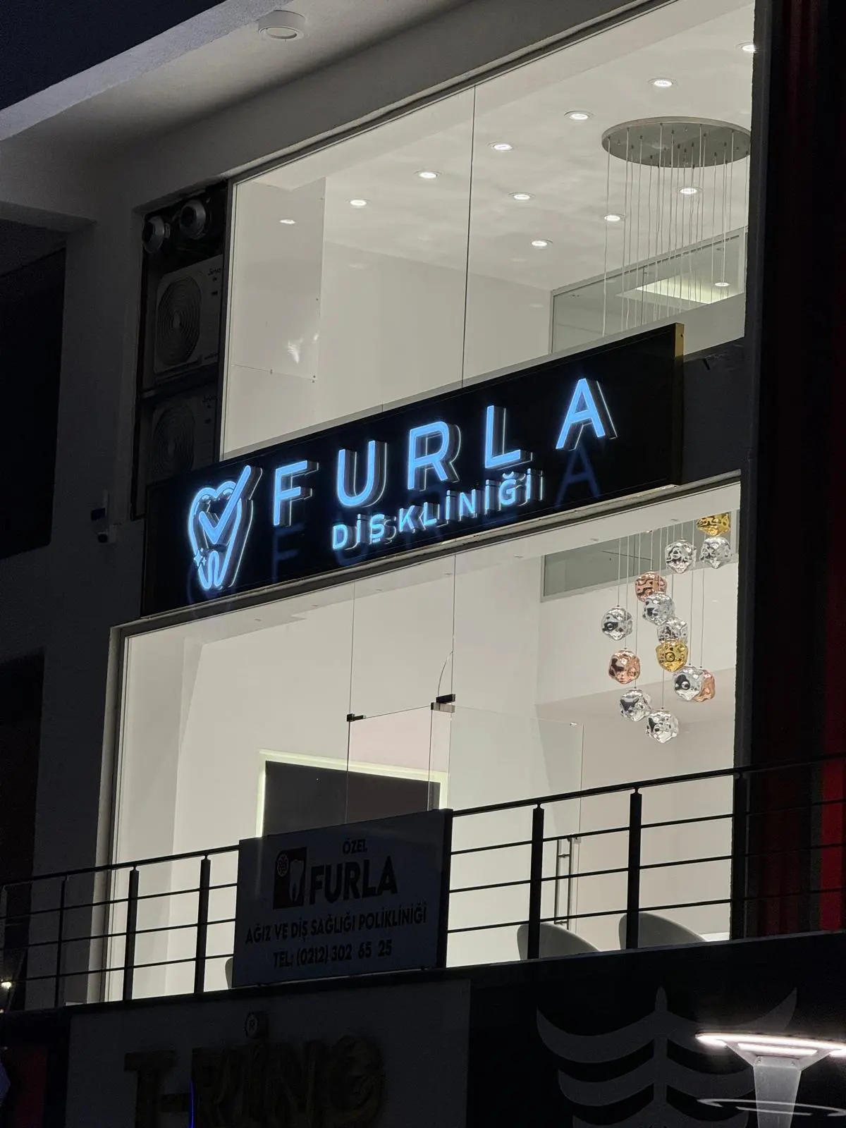 Furla dental clinic