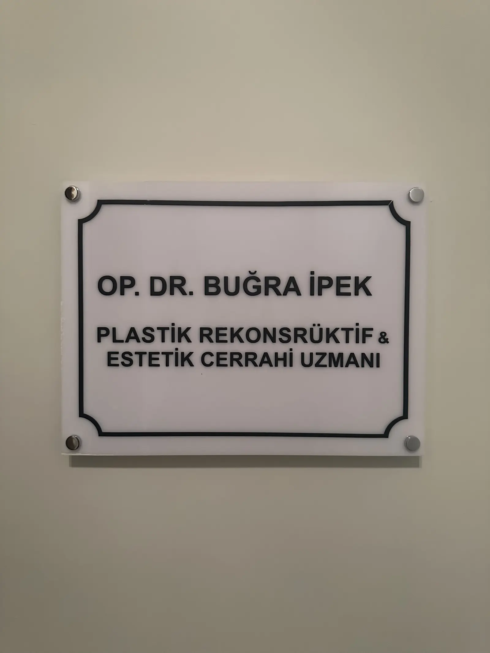 Op Dr Buğra İPEK