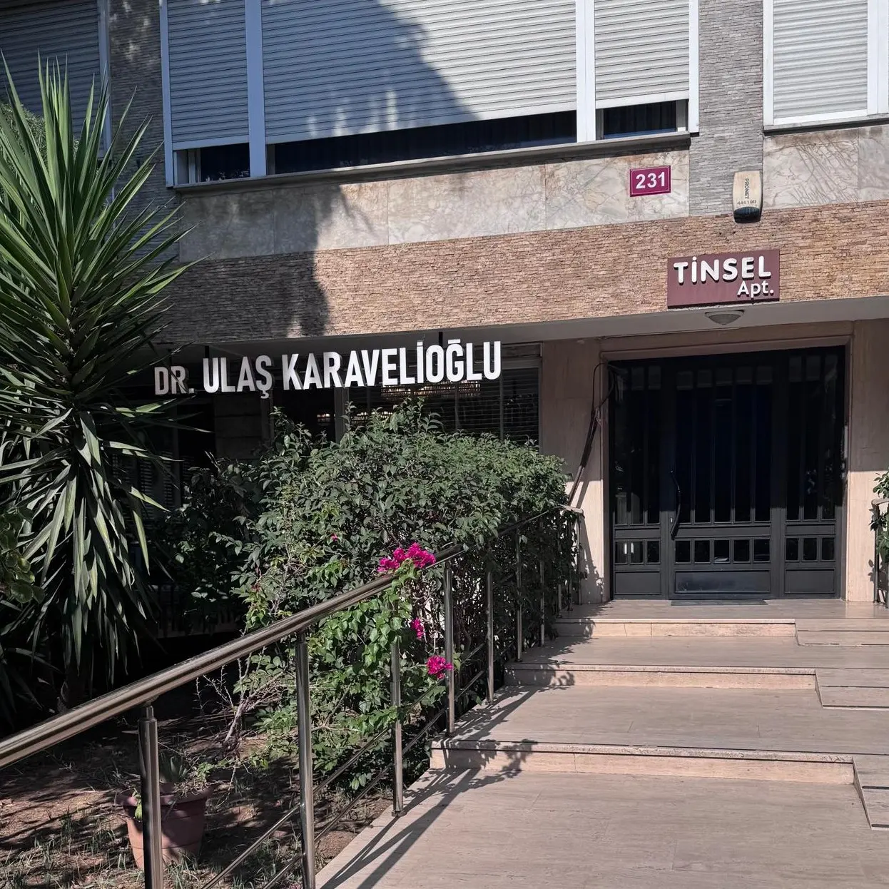 Dr. Ulaş Karavelioğlu