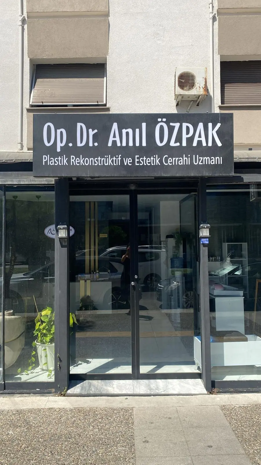 Op. Dr. Abdullah Anıl Özpak Muayenehanesi