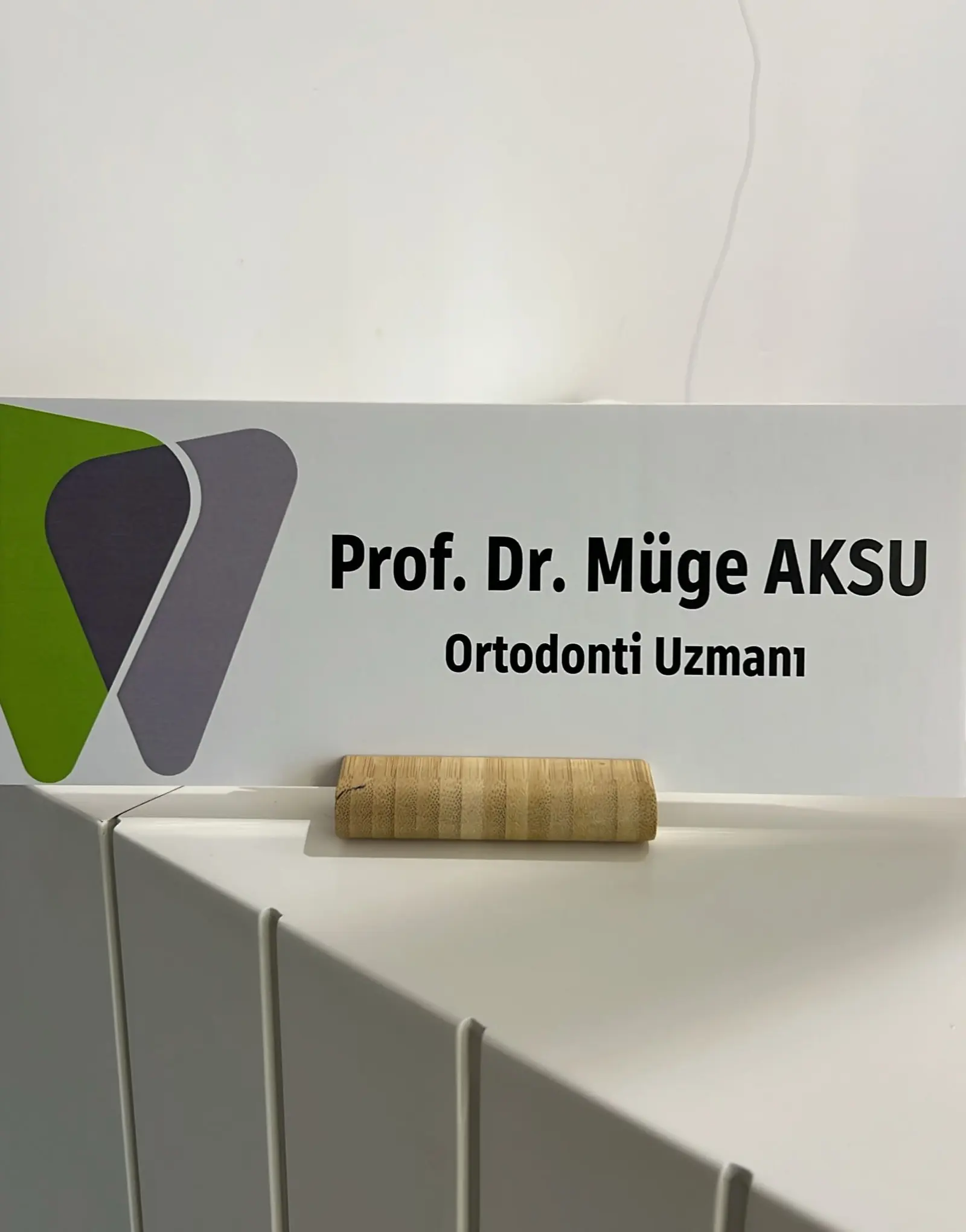 Prof. Dr. Müge Aksu Ortodonti Kliniği