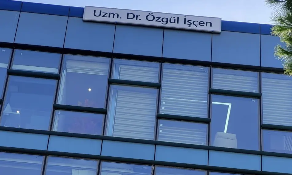 Dr. Anıl Özkan Çelebi