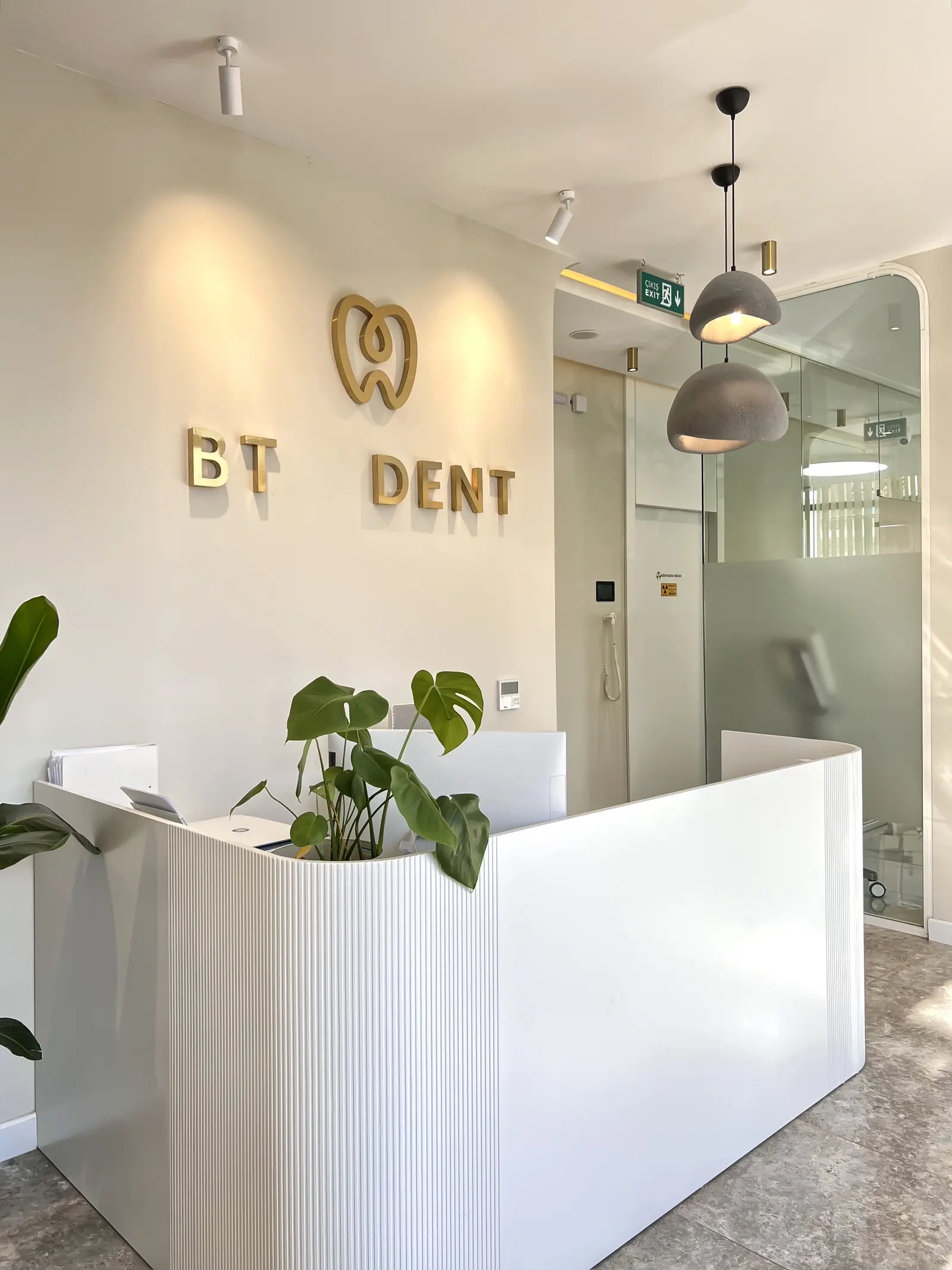 BT DENT AĞIZ VE DİŞ SAĞLIĞI POLİKLİNİĞİ