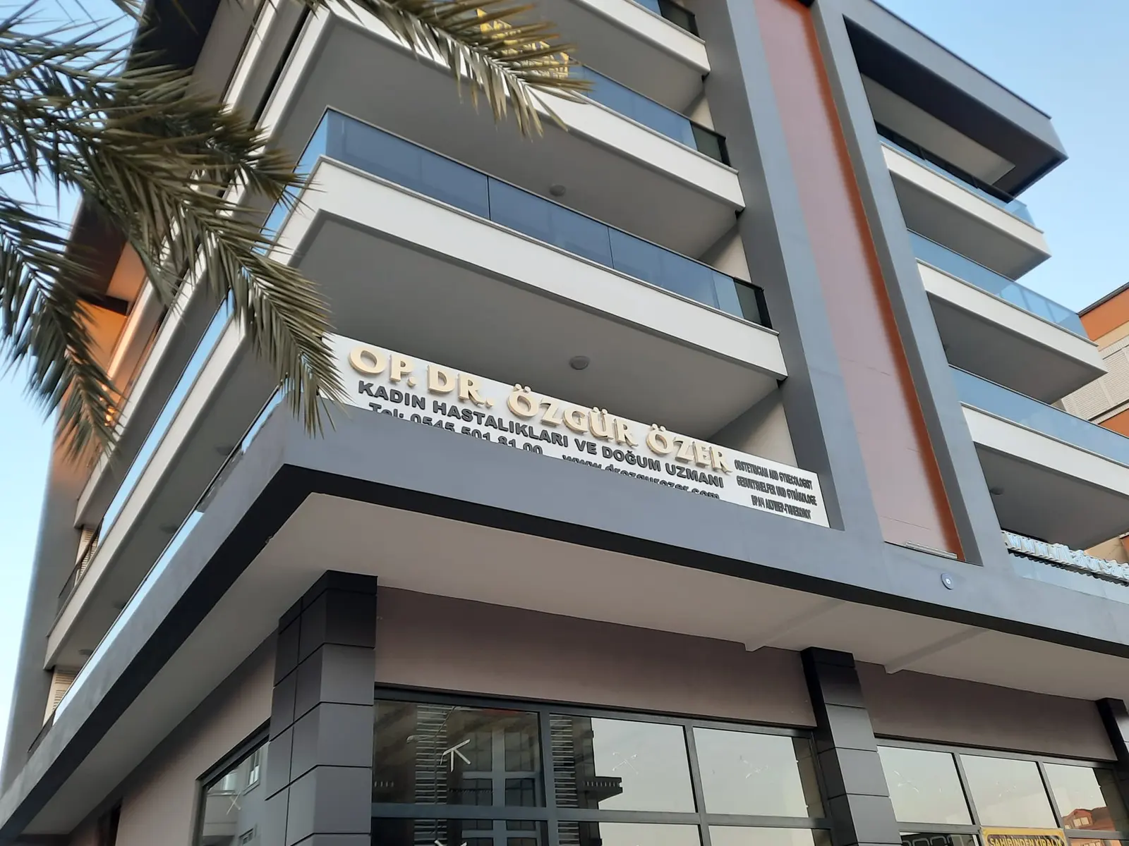Op. Dr. Özgür Özer Muayenehanesi