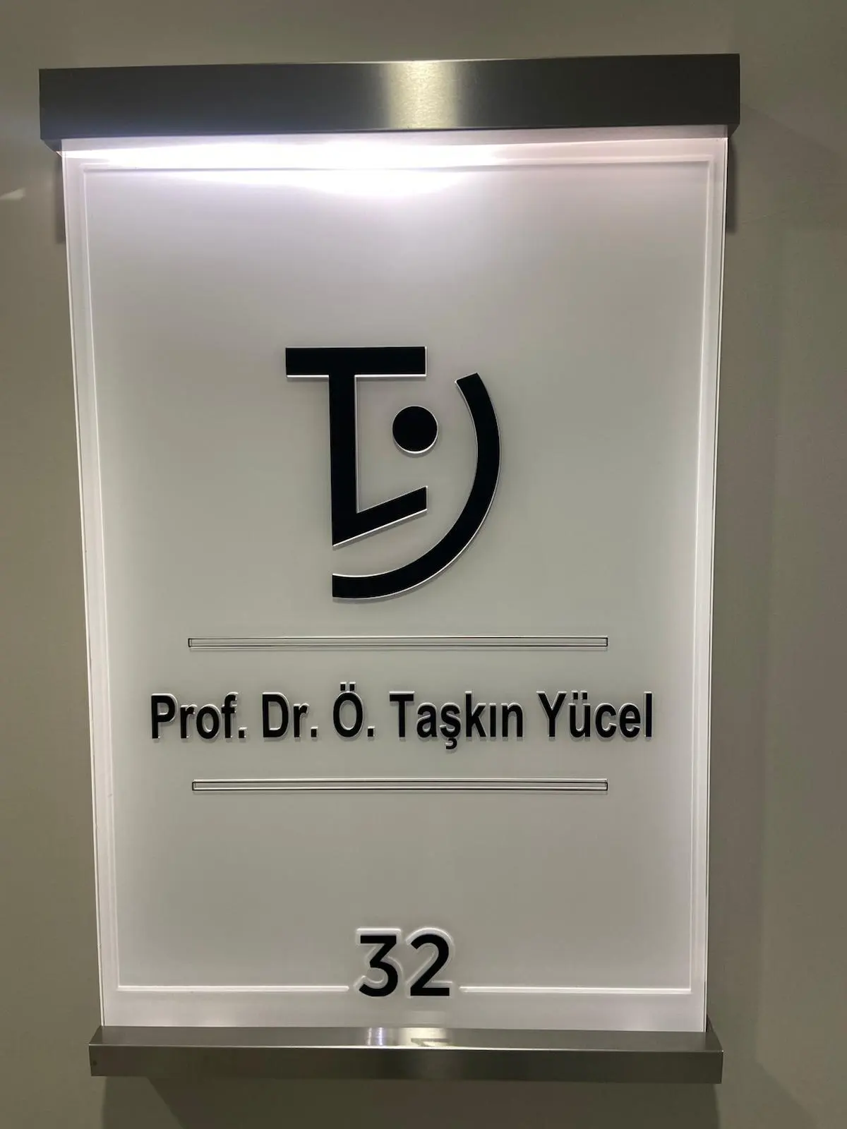 Prof. Dr. Ömer Taşkın Yücel Muayenehanesi