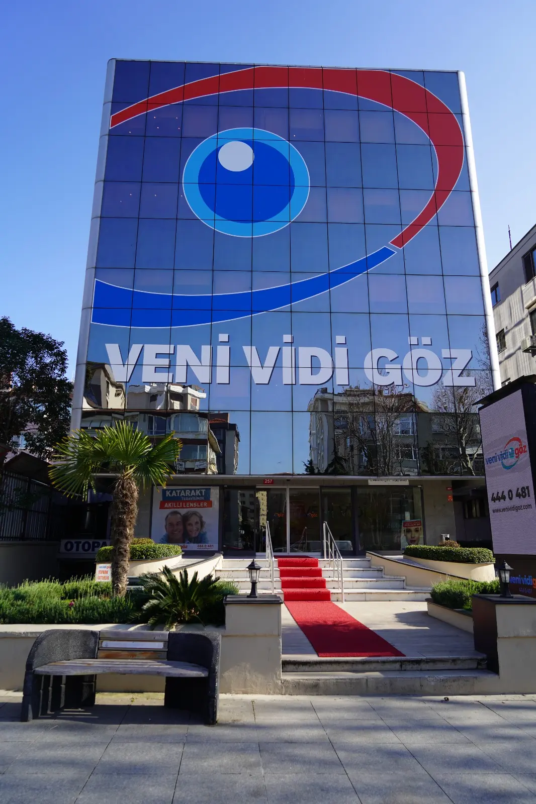Special Veni Vidi Eye Health Center