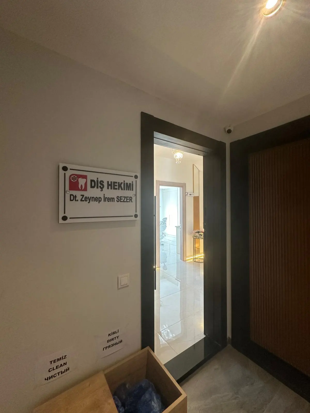 DİŞ HEKİMİ ZEYNEP İREM SEZER