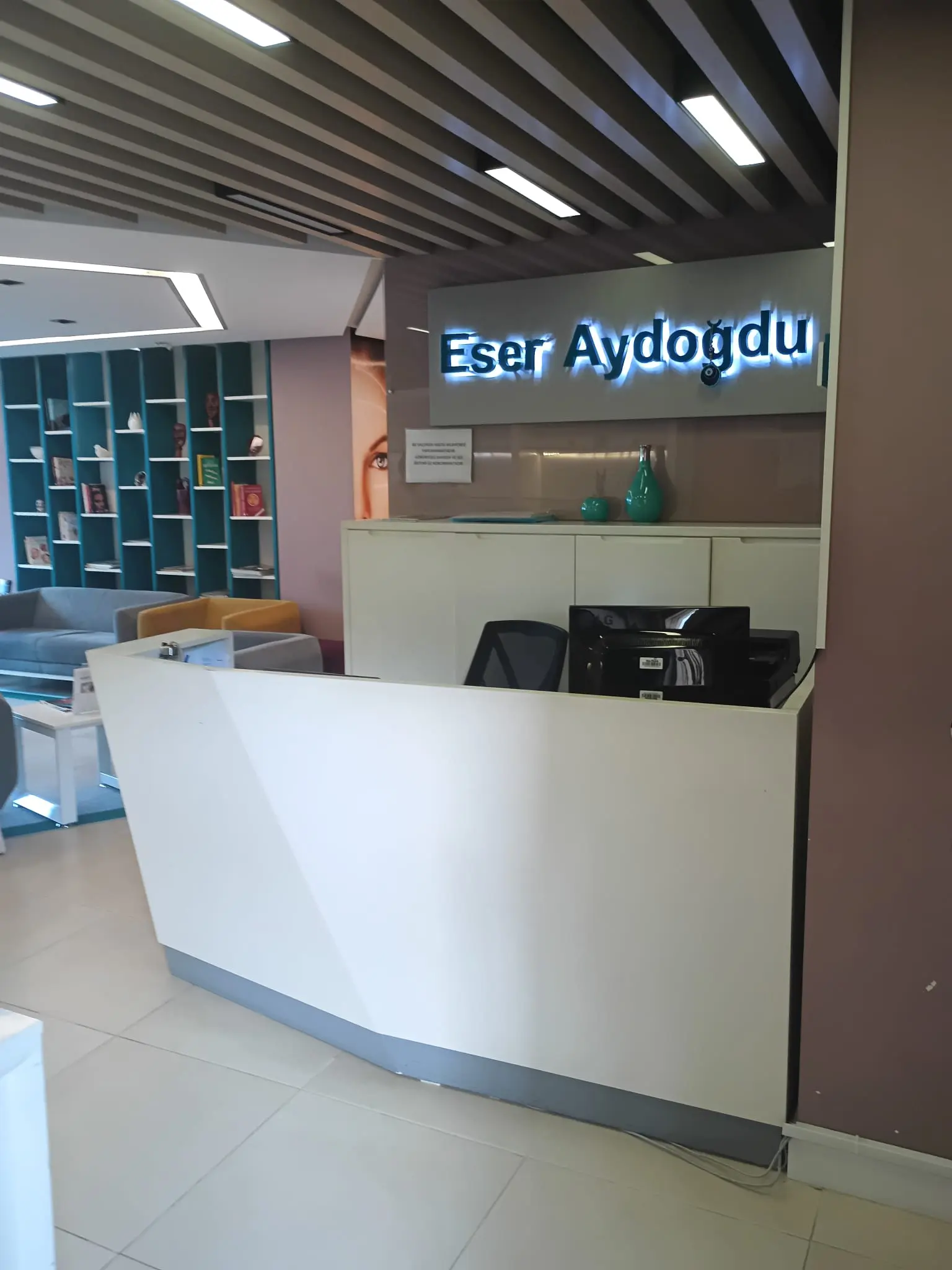 Op. Dr. Eser Aydoğdu