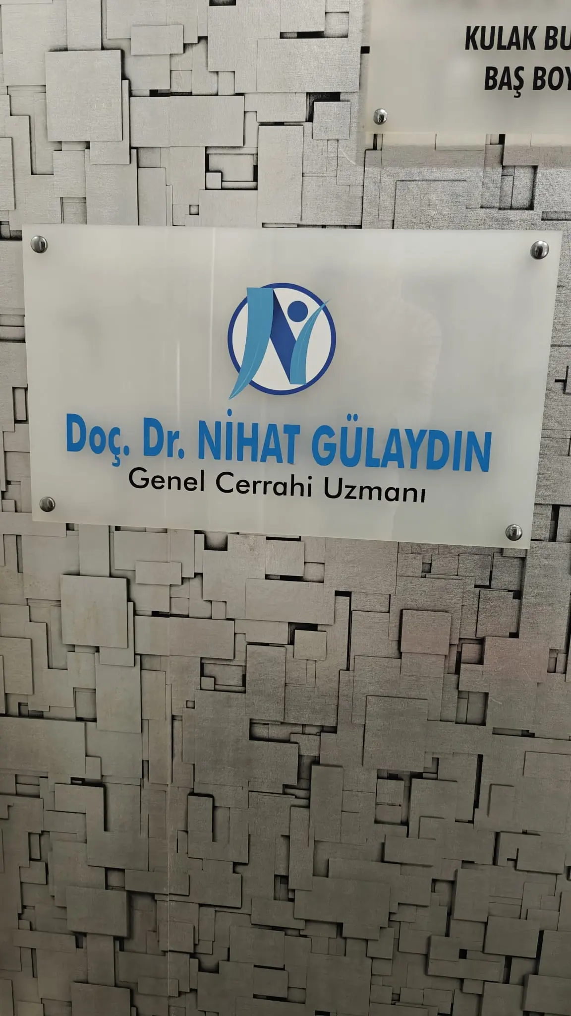 Doç. Dr. Nihat Gülaydın Muayenehanesi