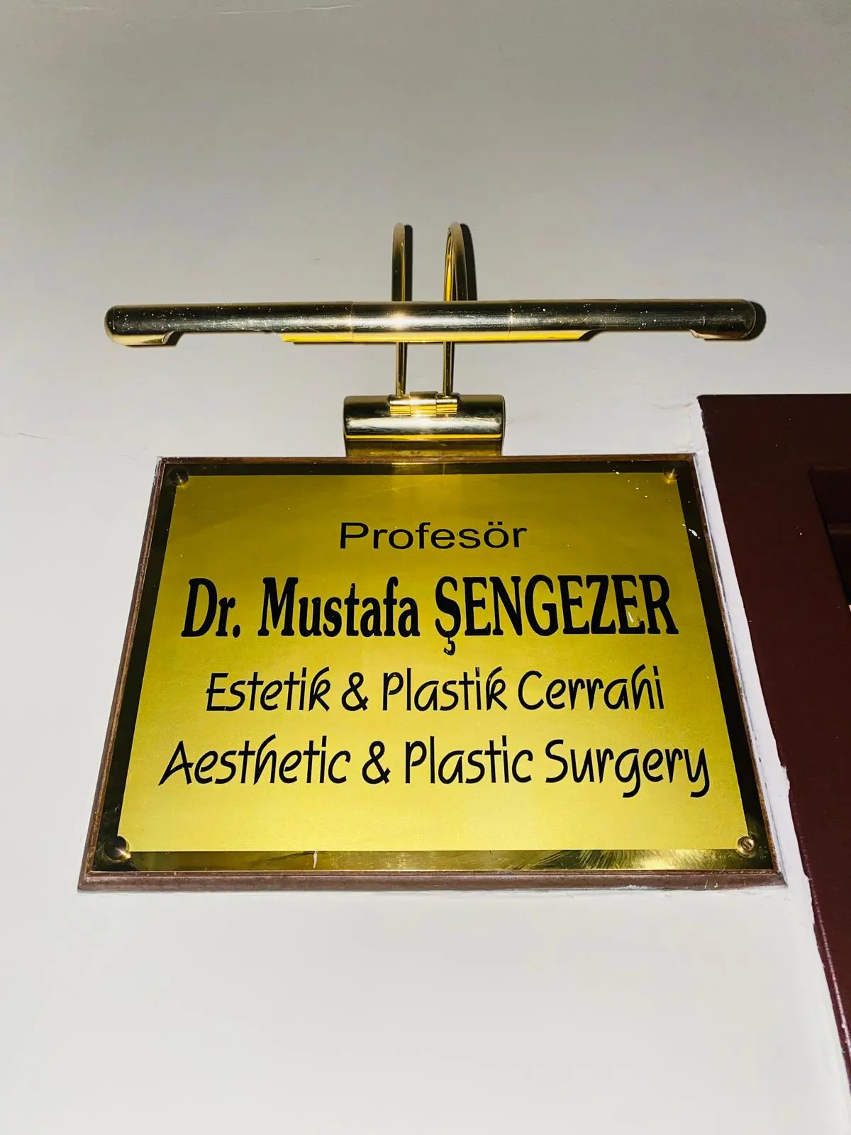 Prof. Dr. Mustafa Şengezer Muayenehanesi