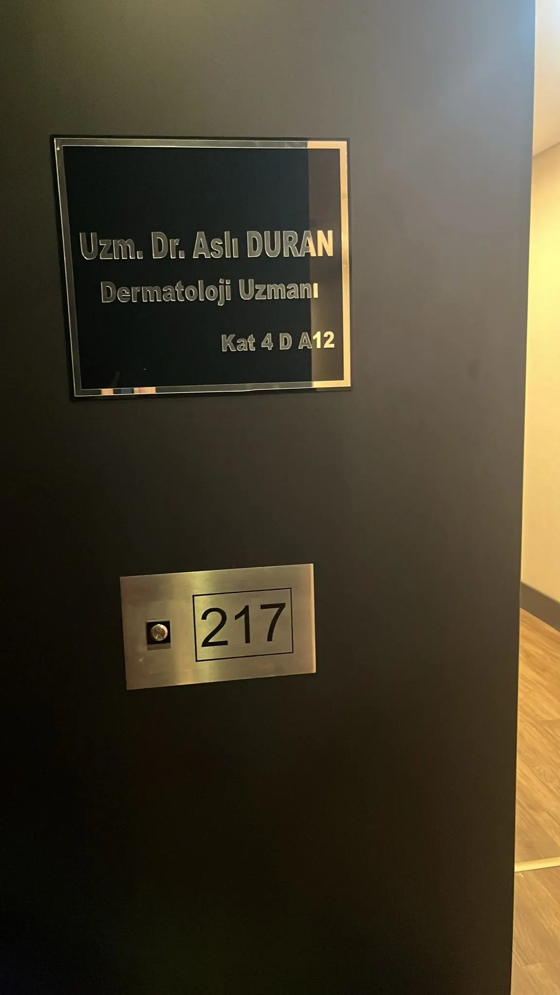 Dermatolog Dr. Aslı Duran