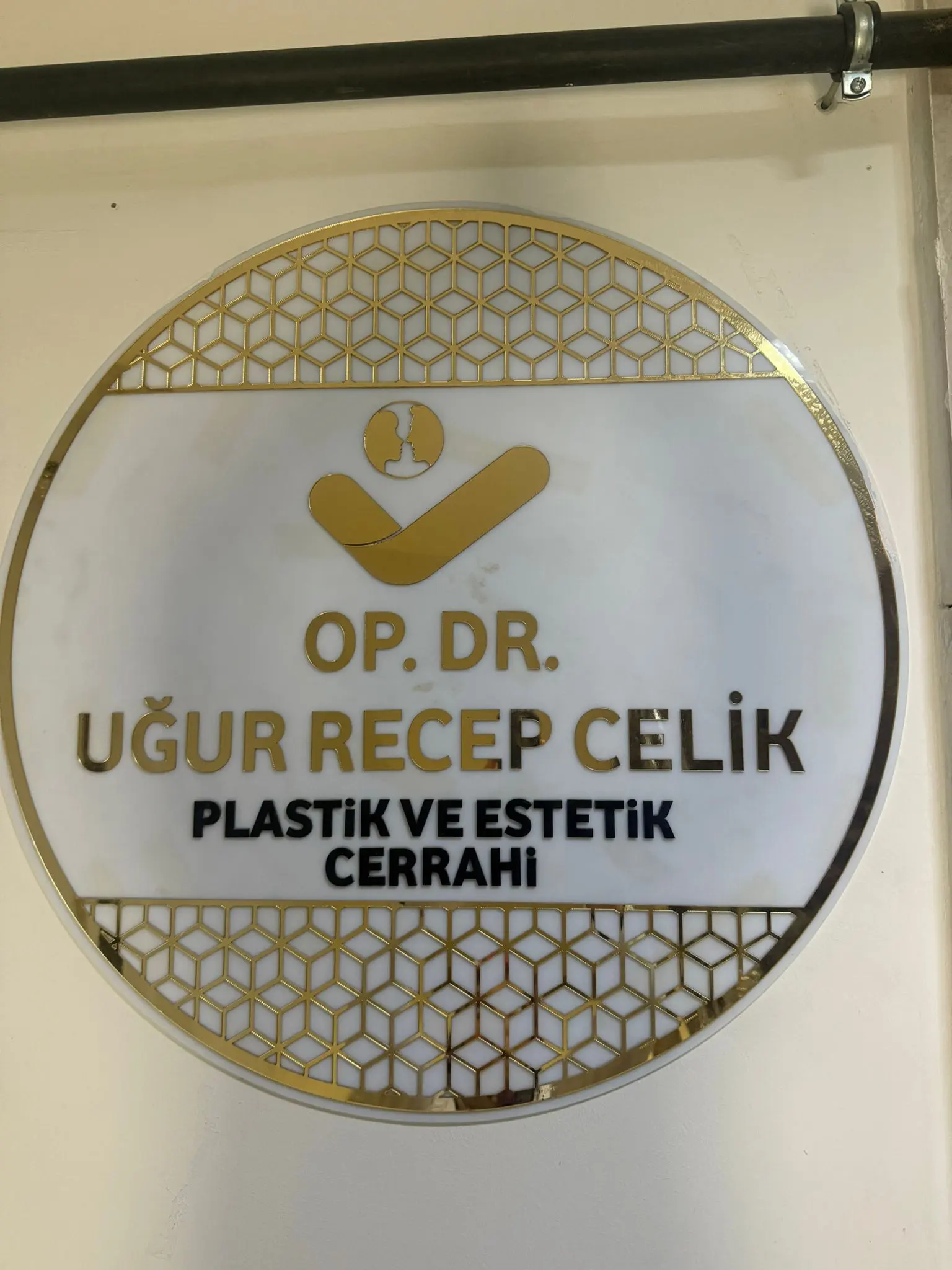 Op.Dr.Uğur Recep Çelik