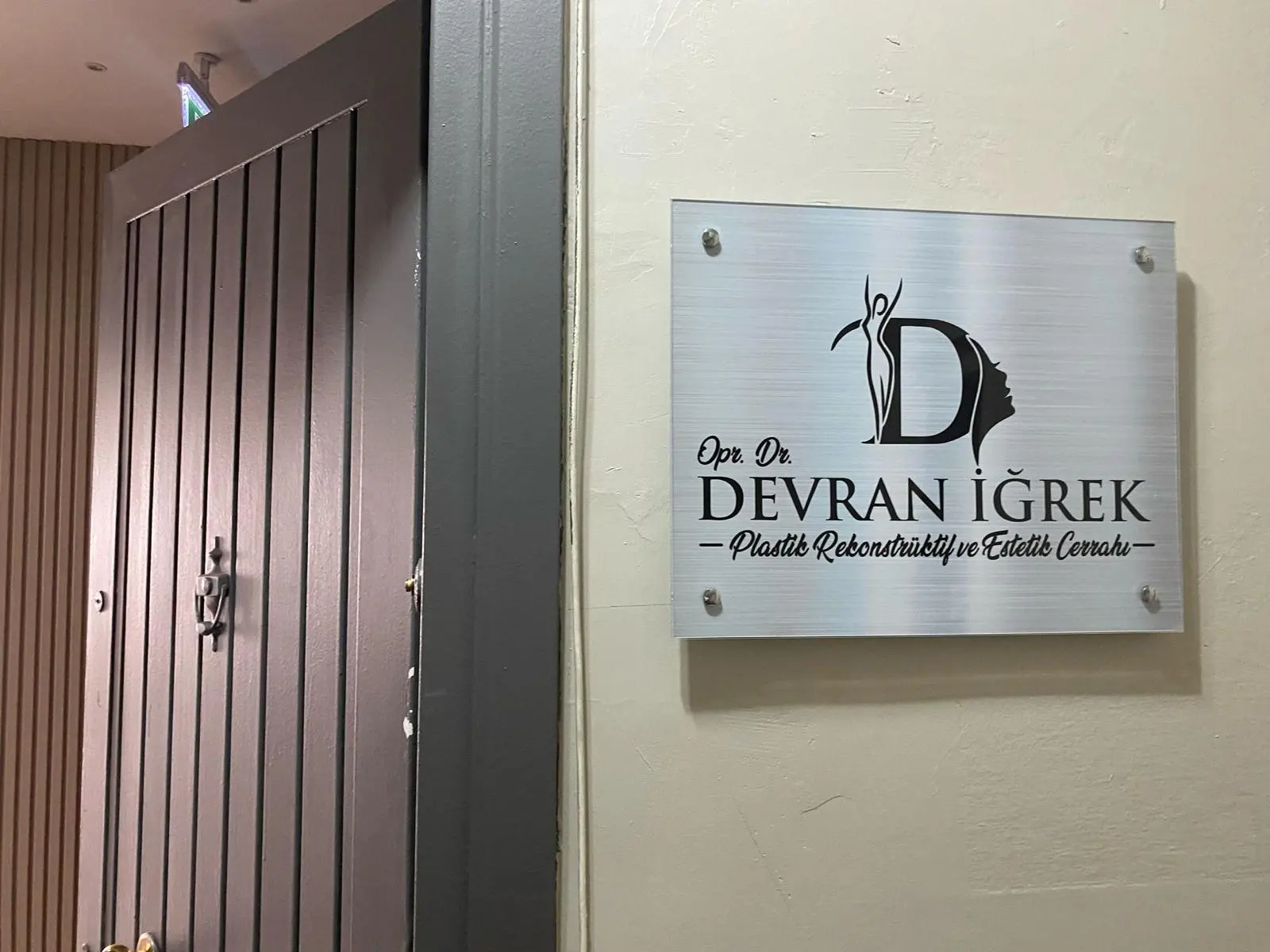 Op. Dr. Devran İğrek