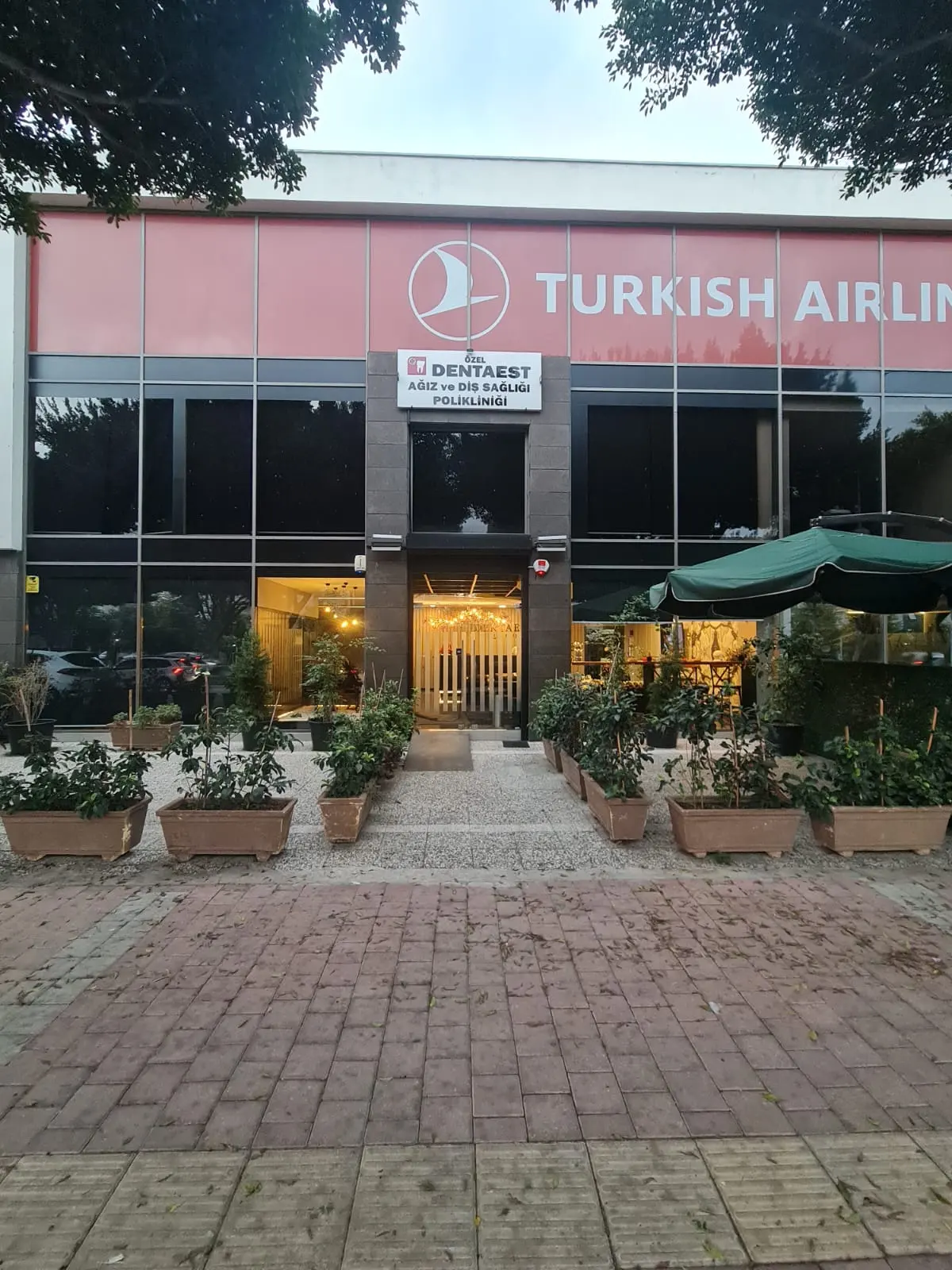Özel Dentaest Ağız ve Diş Sağlığı Polikliniği