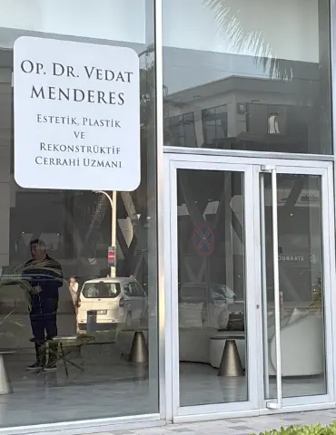 Op. Dr. Vedat Menderes Muayenehanesi