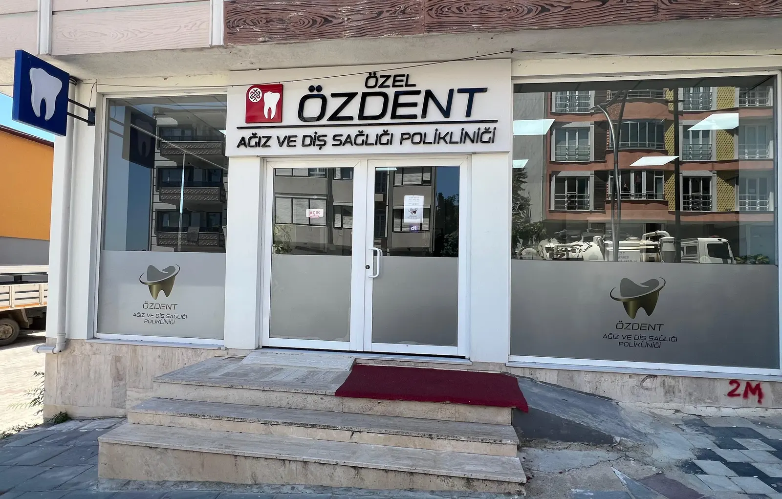 Özel Özdent Ağız ve Diş Sağlığı Polikliniği