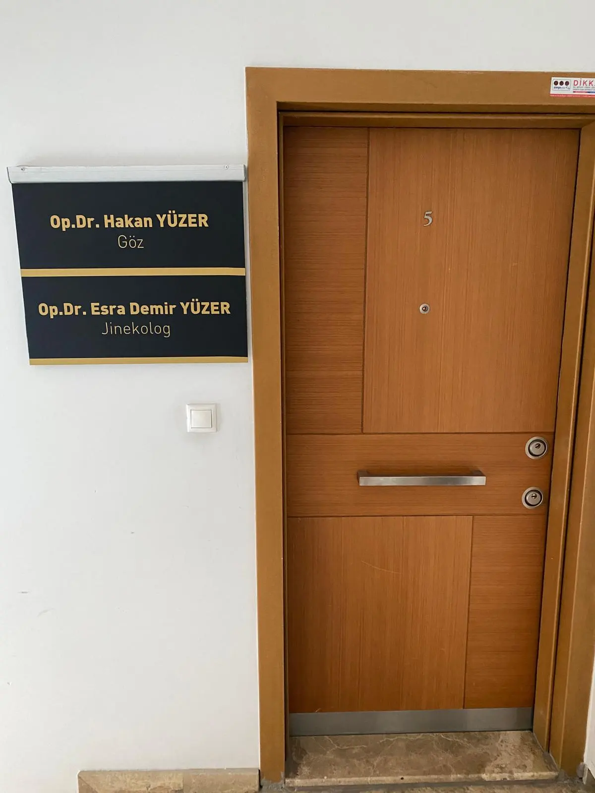 Op. Dr. Esra Demir Yüzer Muayenehanesi
