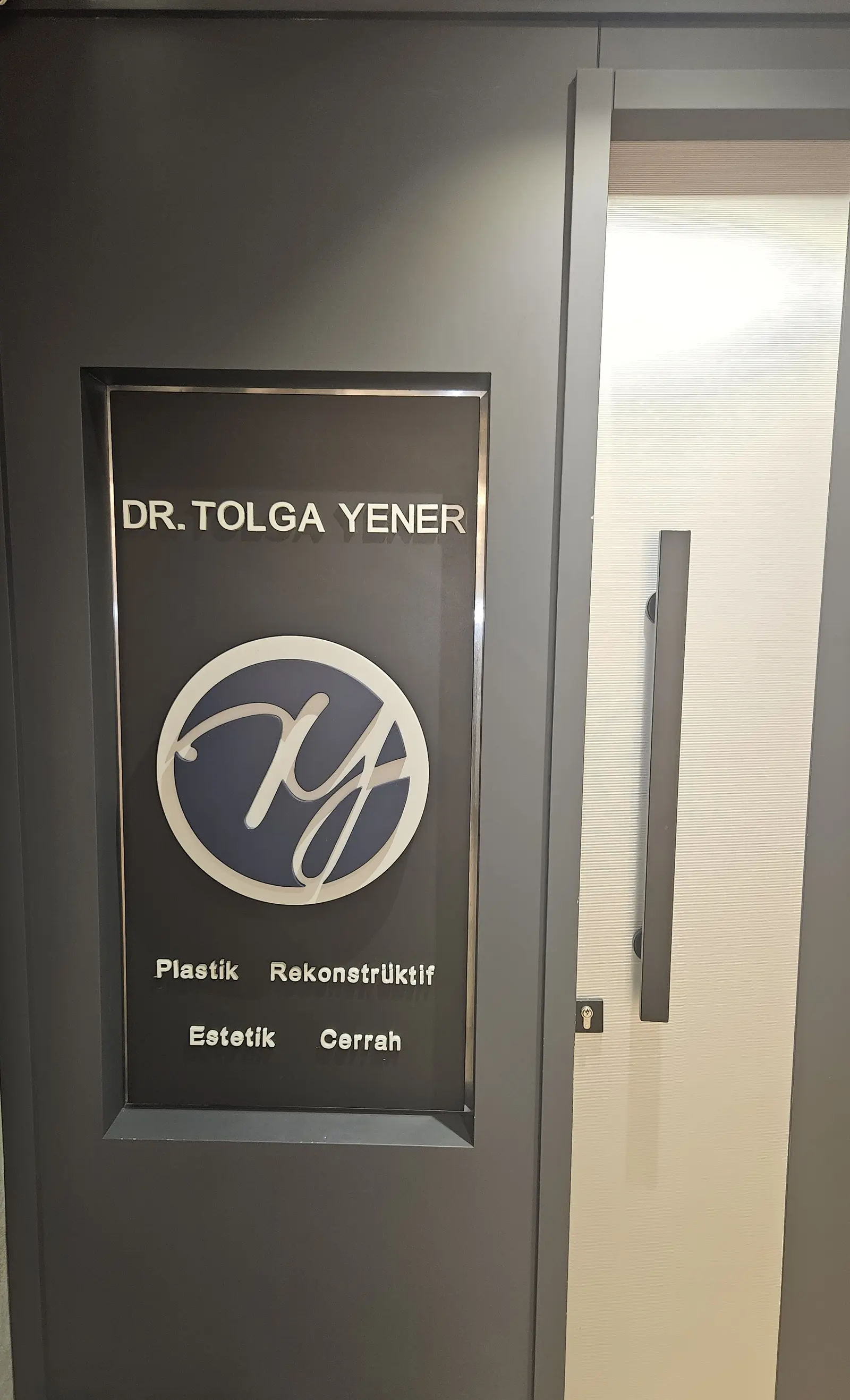 Op. Dr. Tolga Yener