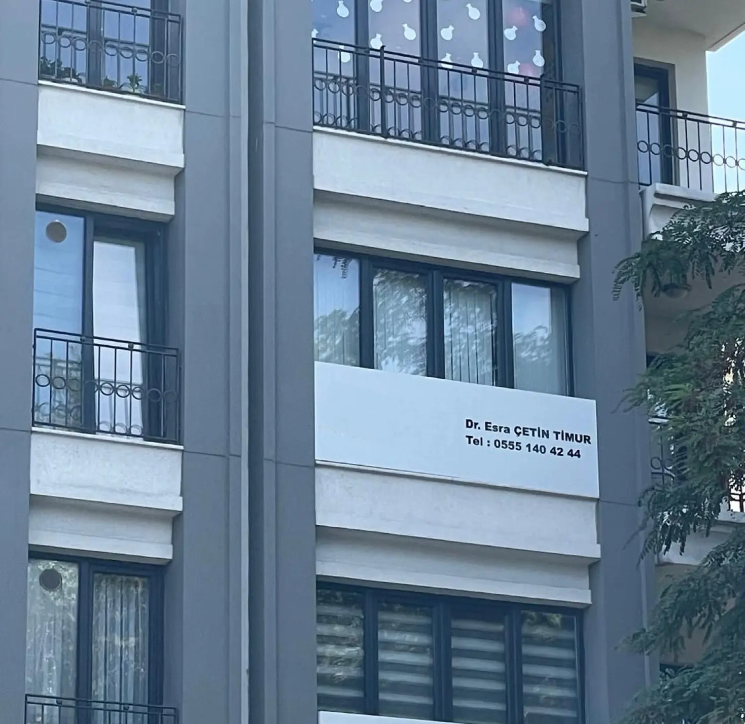 Dr. Esra Timur Muayenehanesi