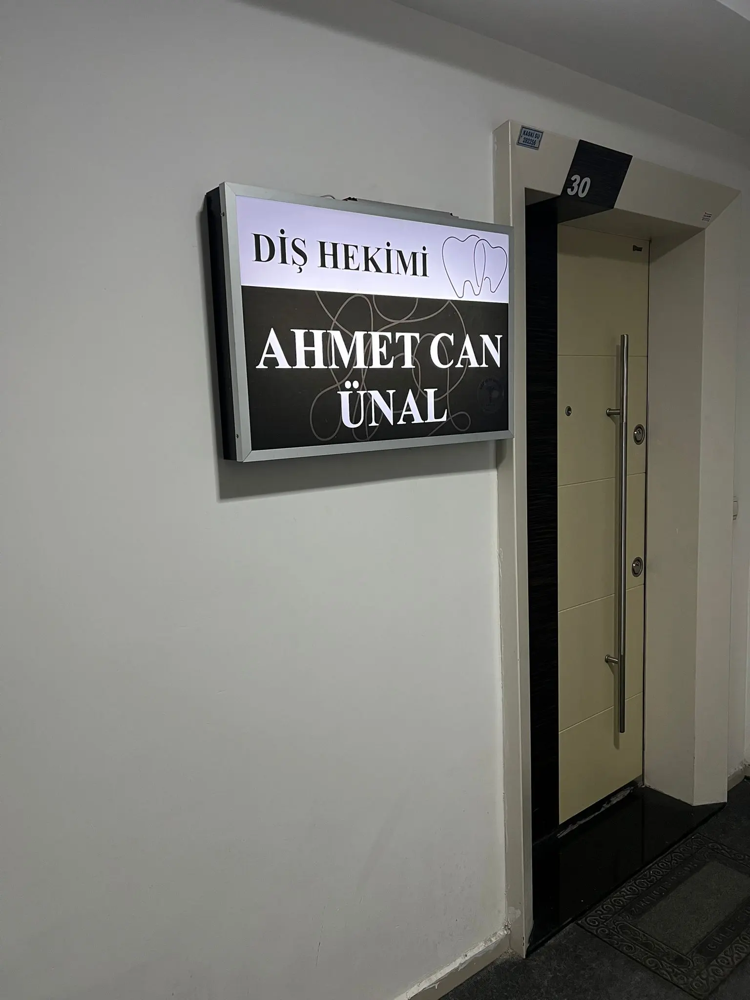 Dt. Ahmet Can Ünal Muayenehanesi