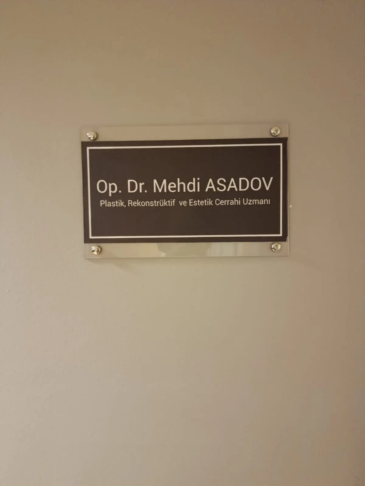 Dr. Mehdi Asadov Aesthetic & Plastic Surgery
