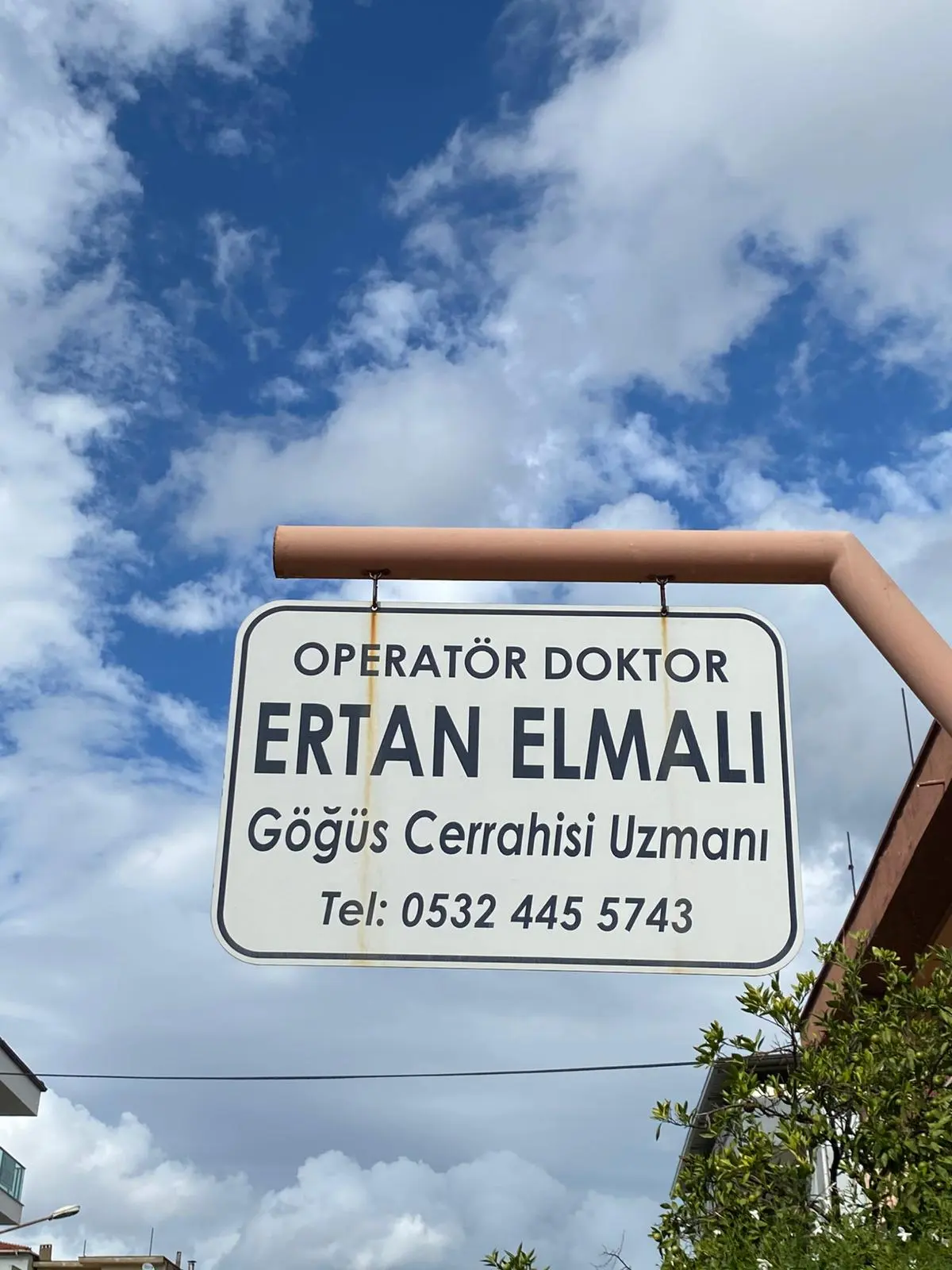 Op. Dr. Ertan Elmalı