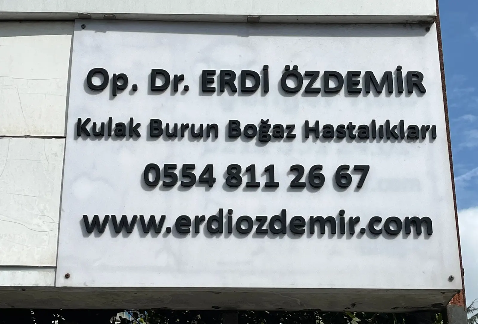 Op. Dr. Erdi Özdemir Muayenehanesi