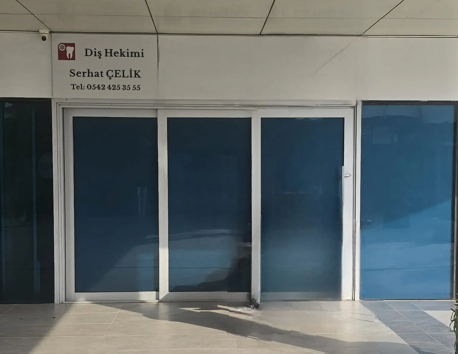 Dt. Serhat Çelik Muayenehanesi
