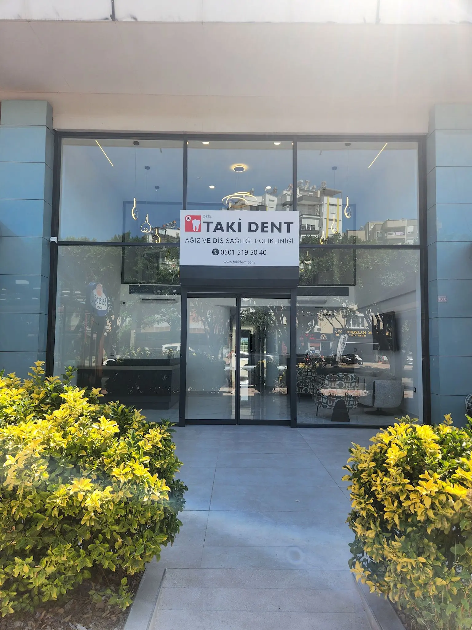 Özel Taki Dent Ağız ve Diş Sağlığı Polikliniği