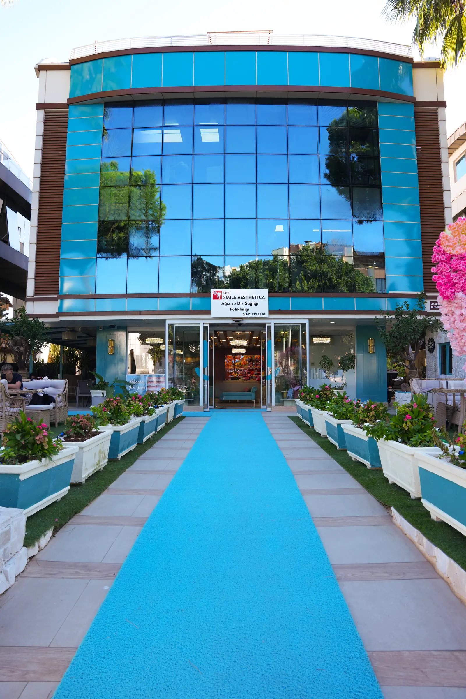 Özel Smile Aesthetica Ağız ve Diş Sağlığı Polikliniği