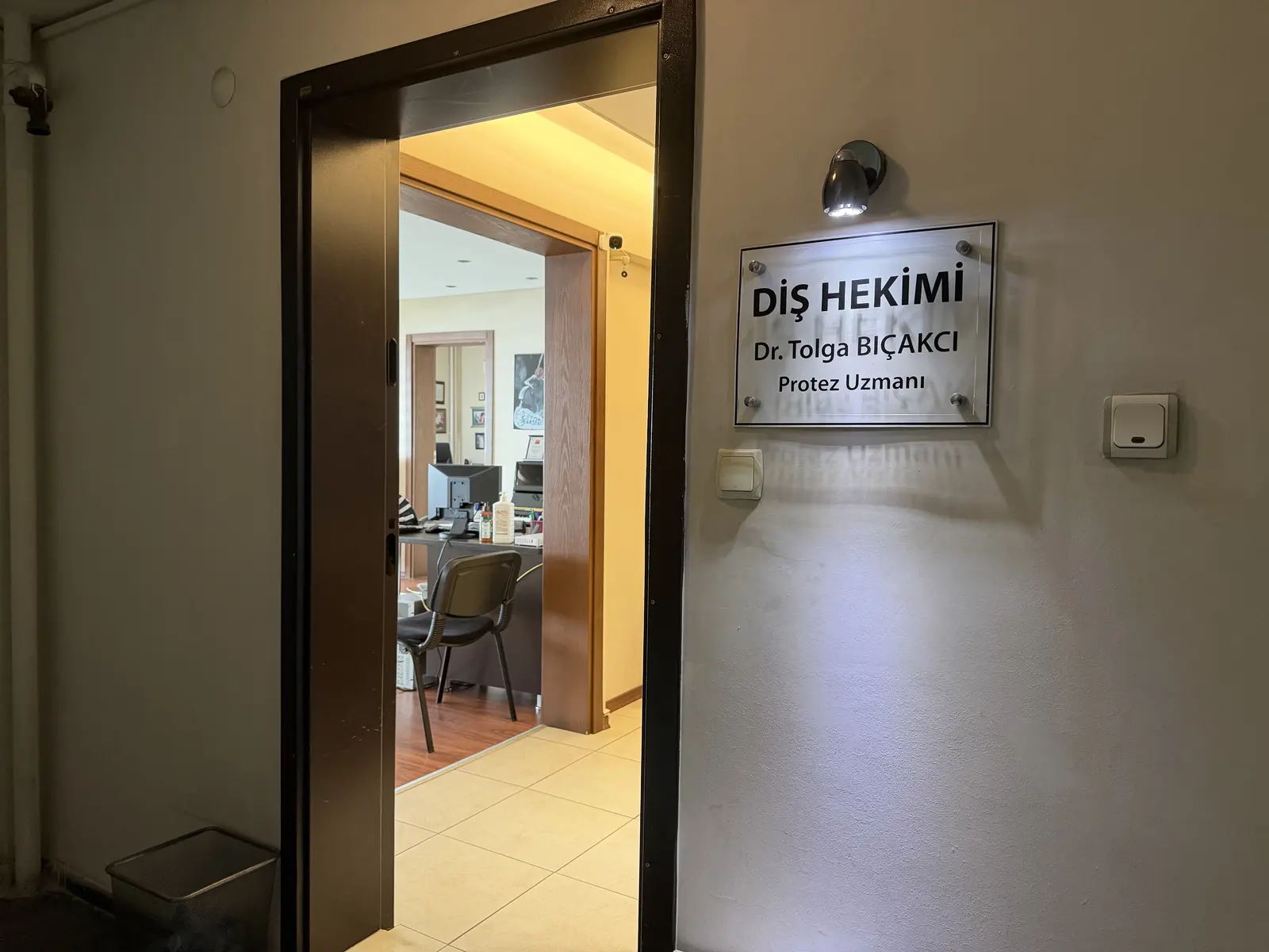 Dr. Dt. Tolga Bıçakcı Muayenehanesi