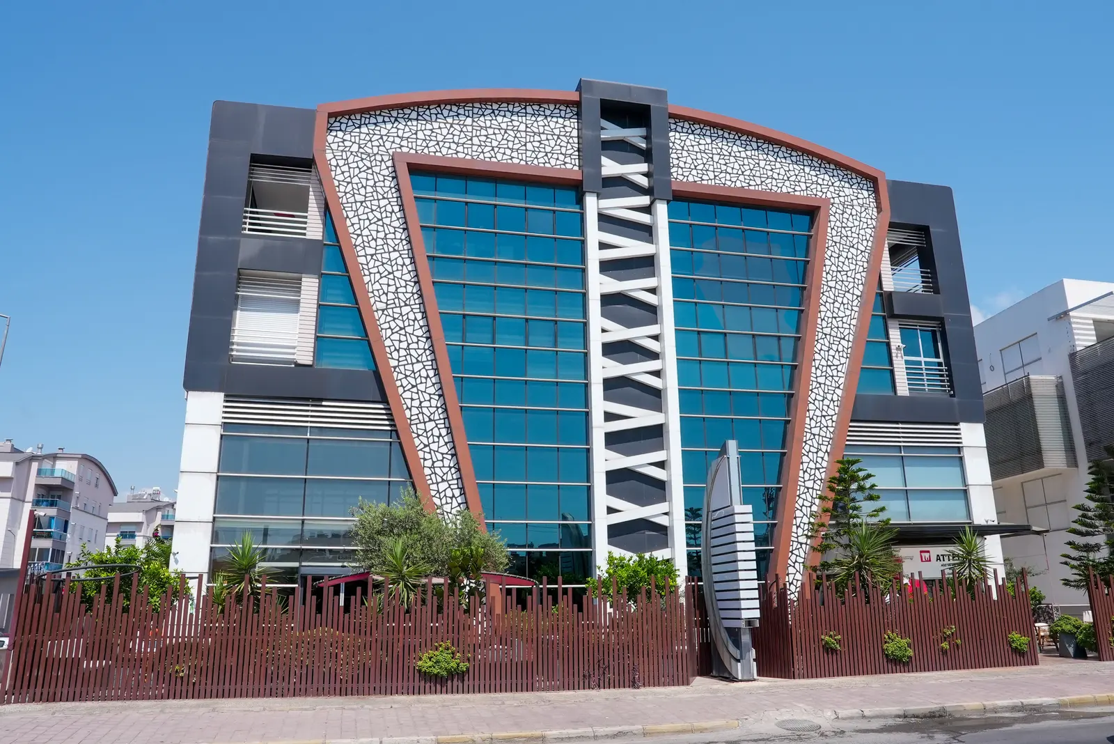 Attelia Oral & Dental Health Center
