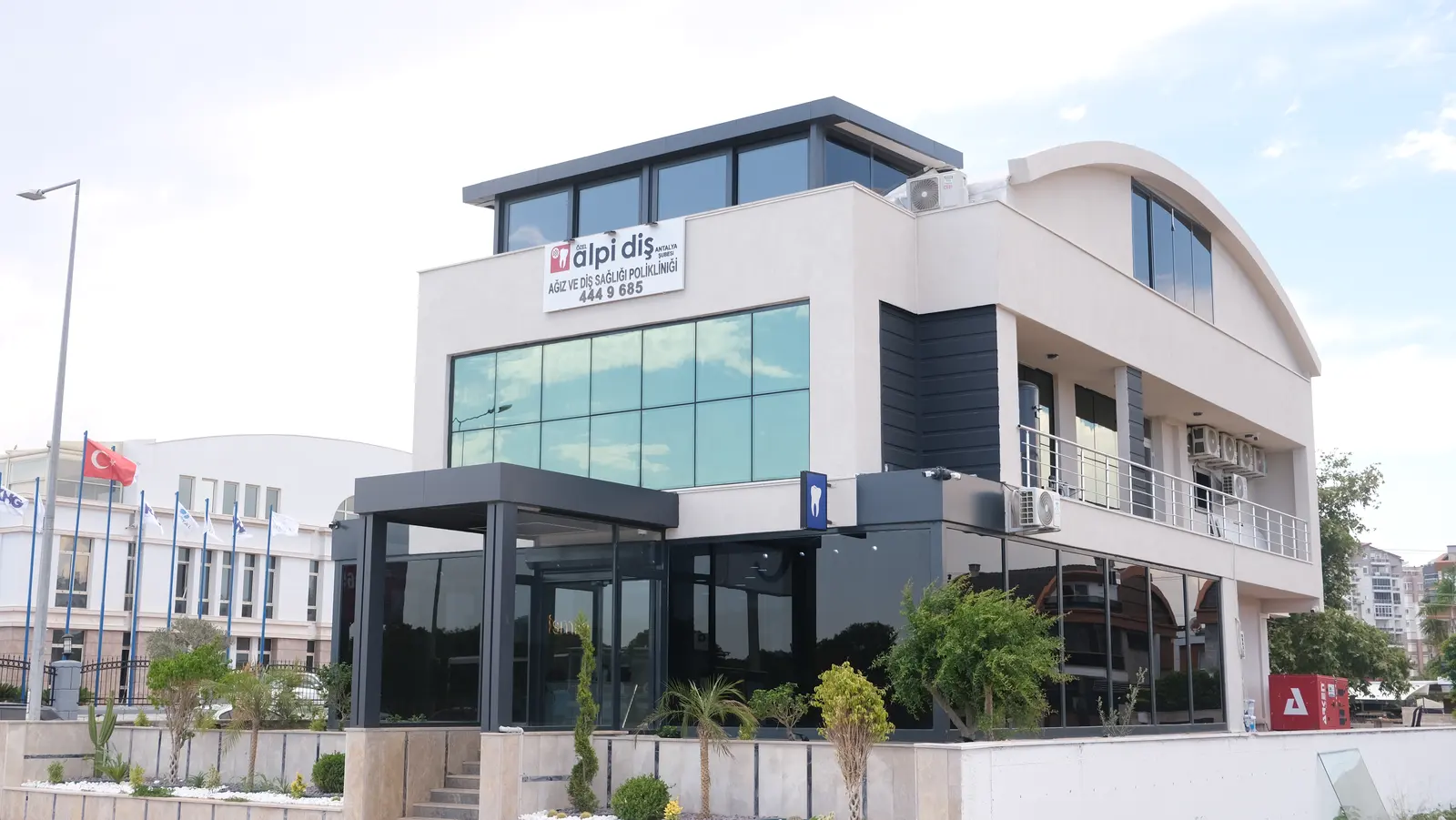 Special ALPİNE DENTAL Hospital