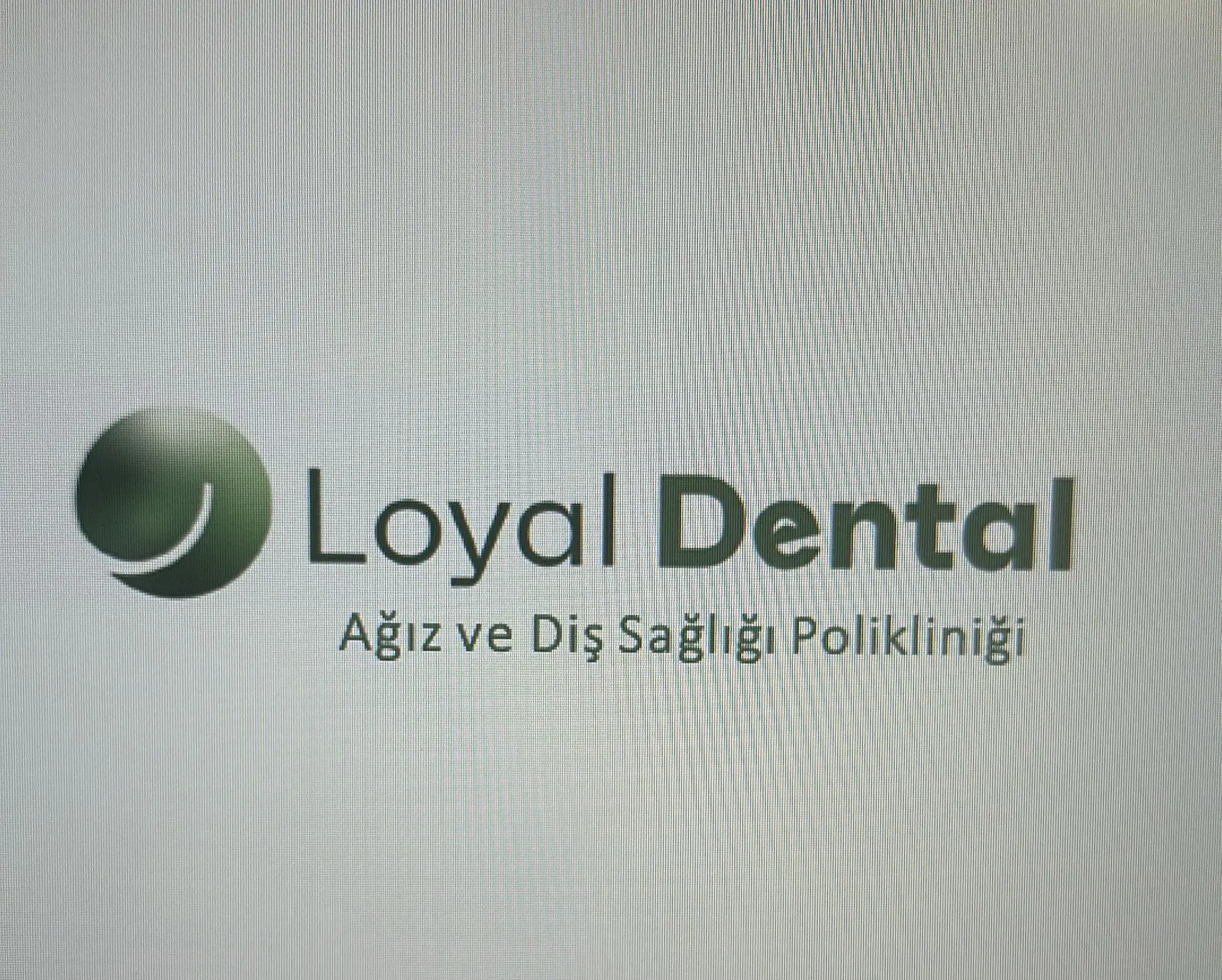 Loyal Dental Taksim logo