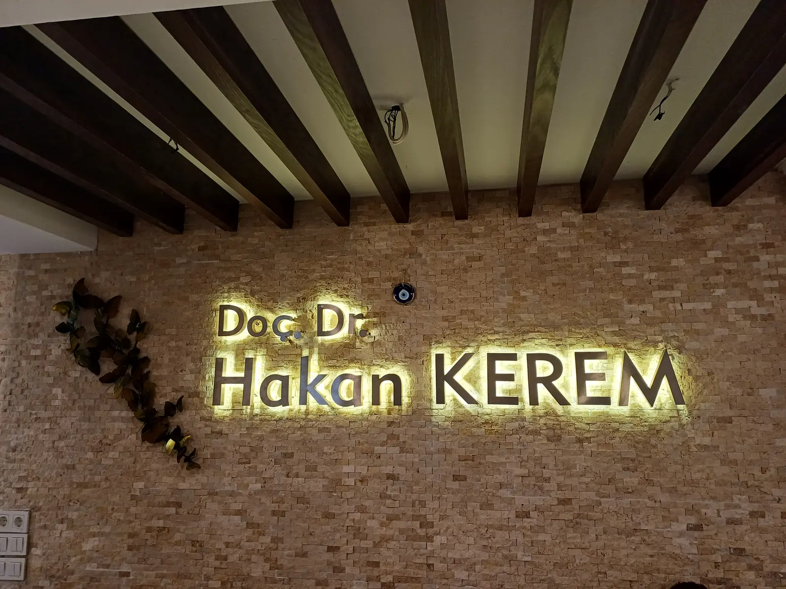 DOÇ.DR.HAKAN KEREM logo