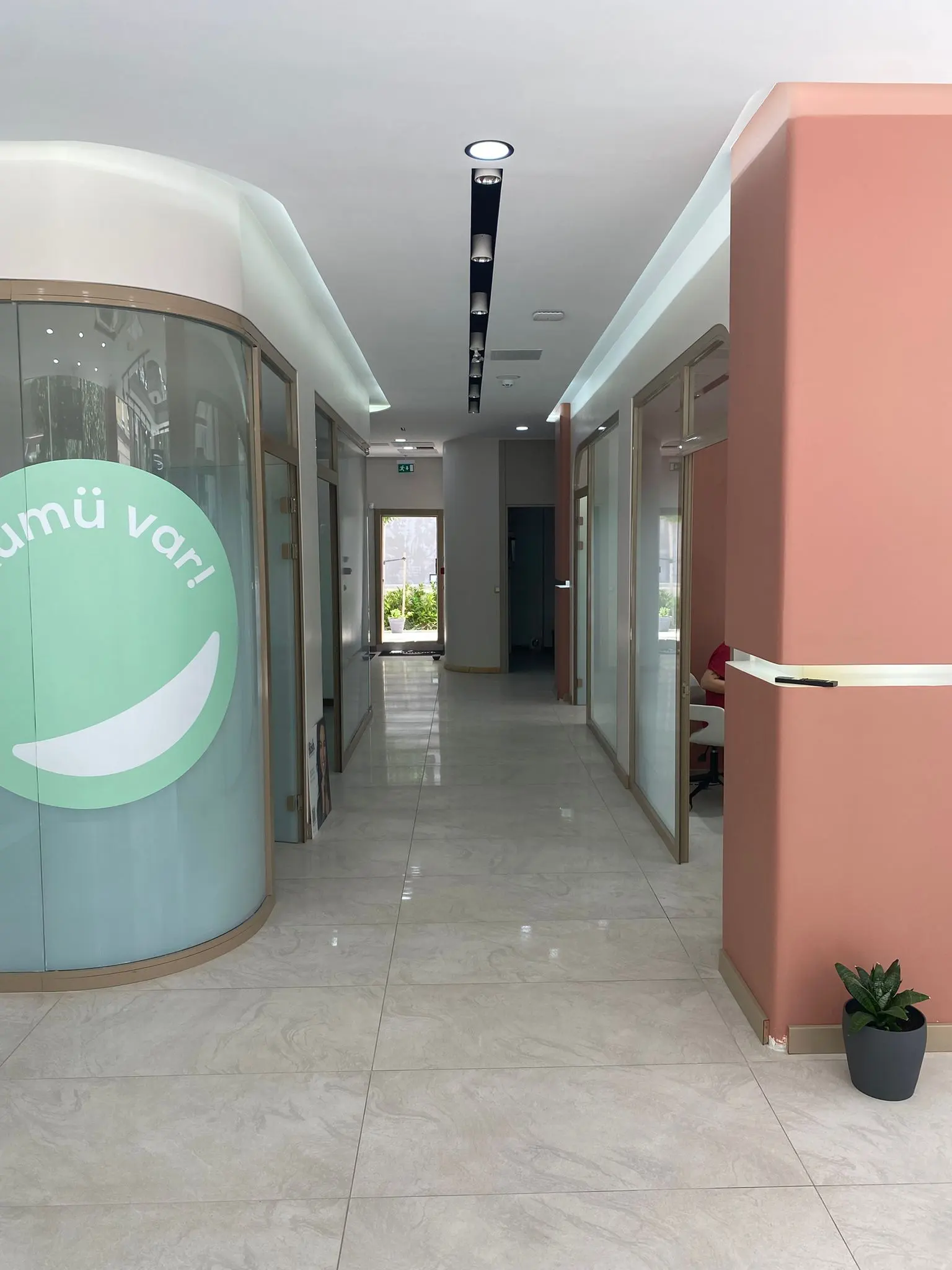 Dentawork Ağız ve Diş Sağlığı Polikliniği