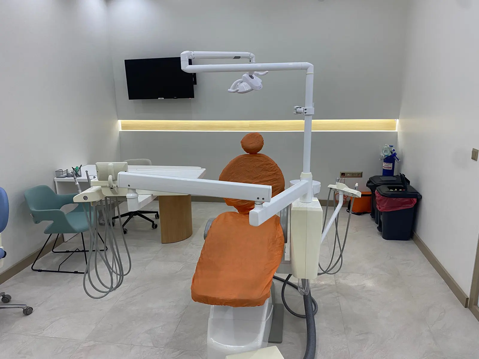 Dentawork Ağız ve Diş Sağlığı Polikliniği