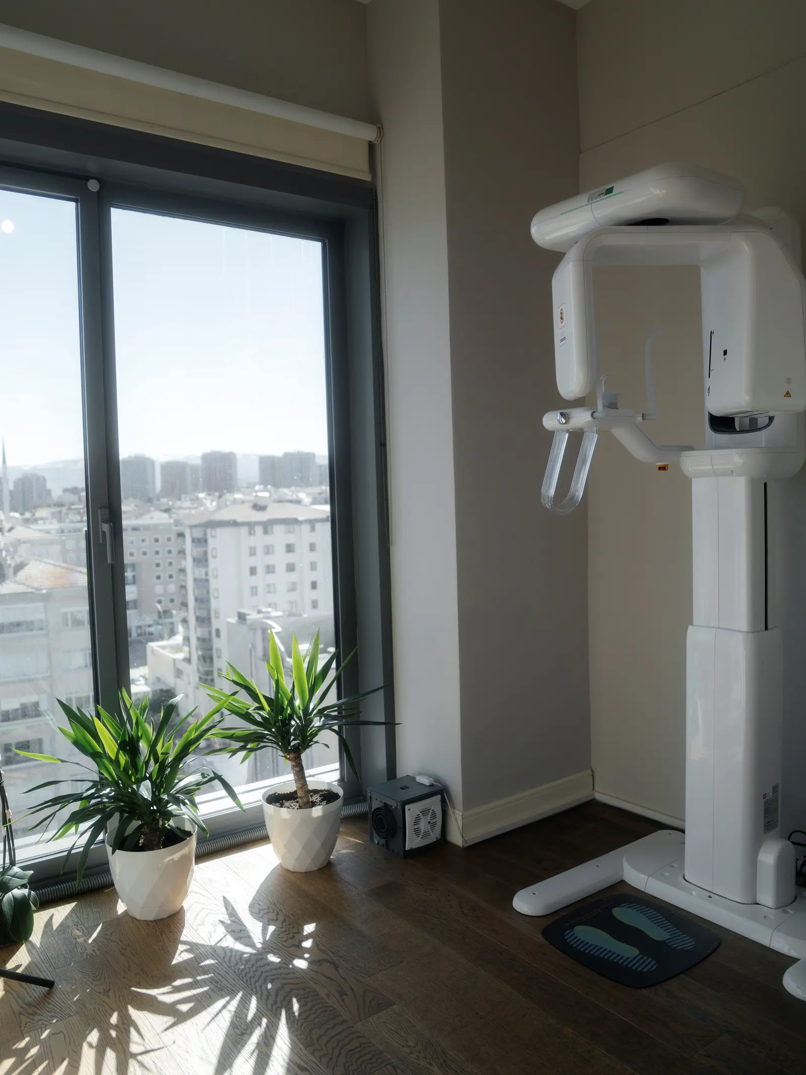 Dr. Dt. Gürkan Erenel Diş Kliniği