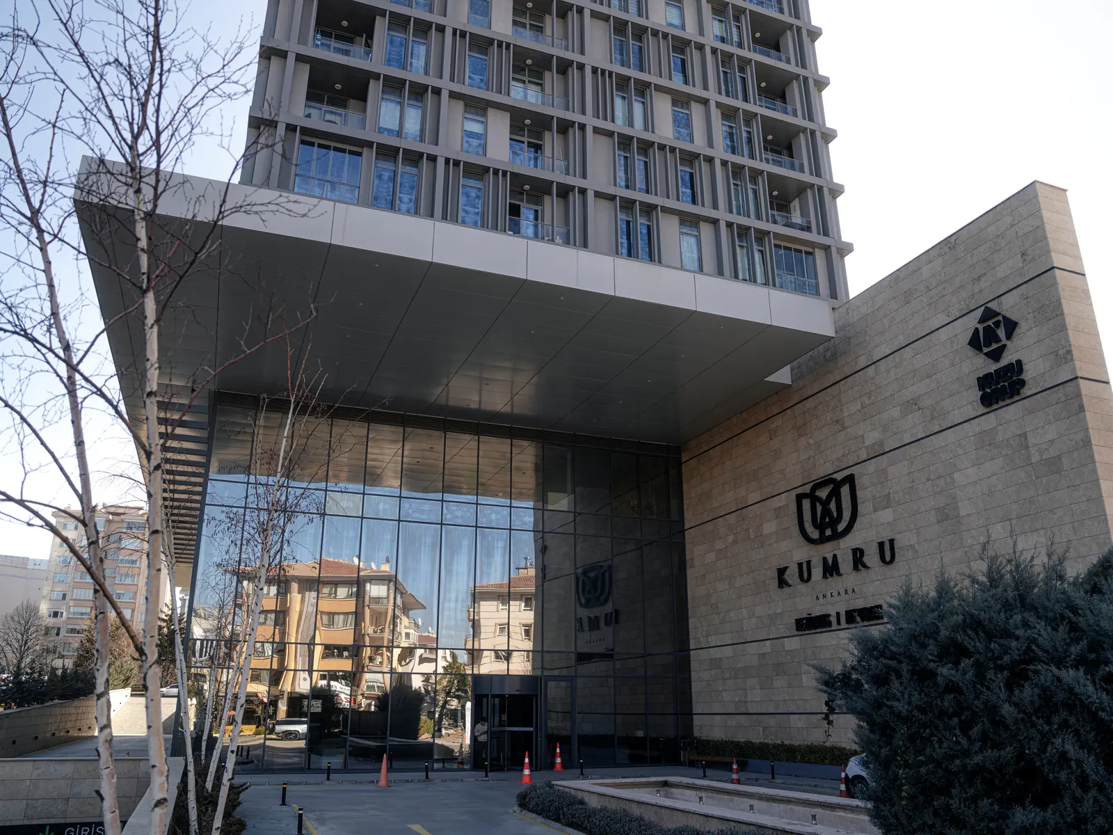 Dr. Dt. Gürkan Erenel Diş Kliniği