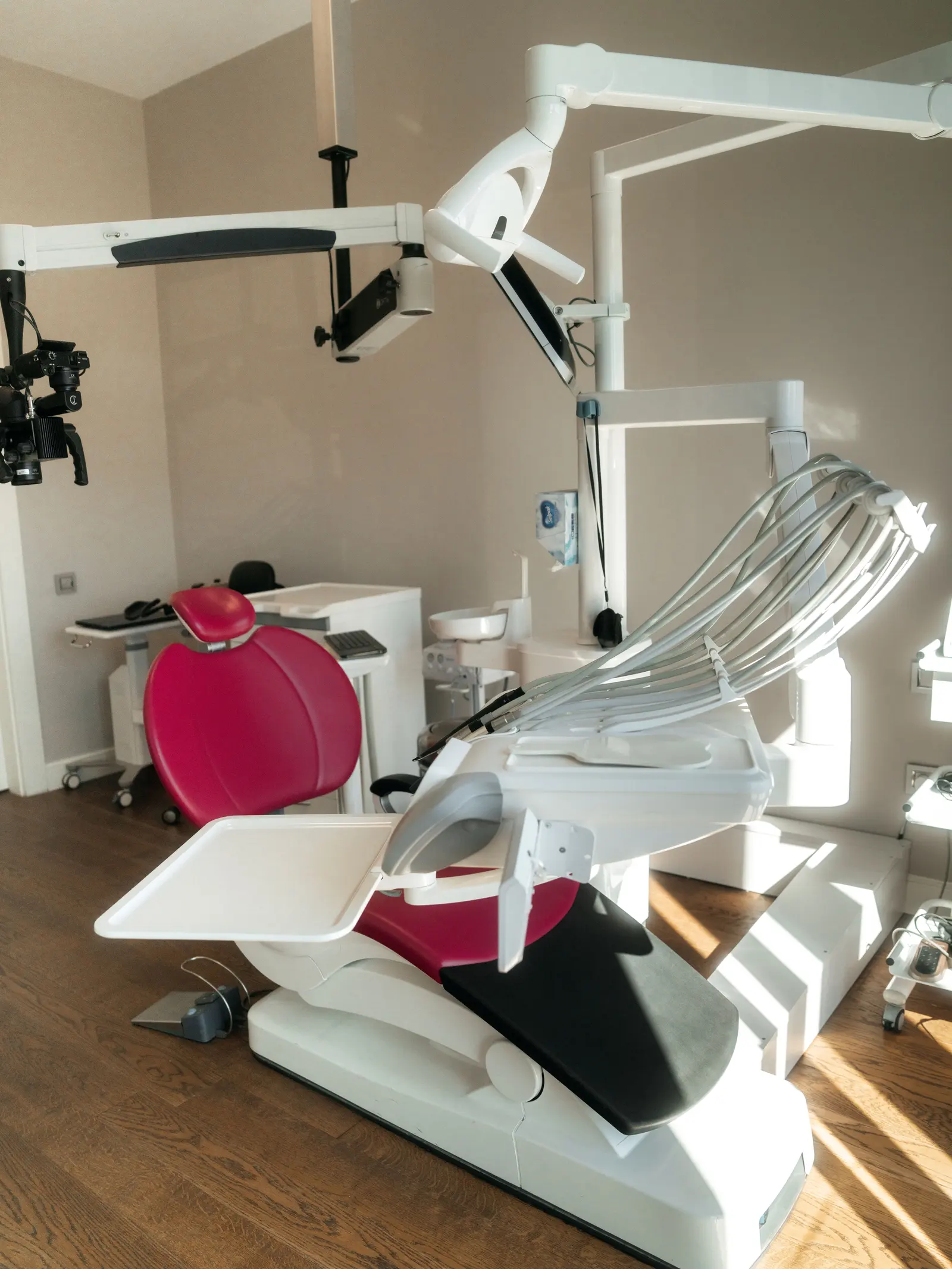 Dr. Dt. Gürkan Erenel Diş Kliniği