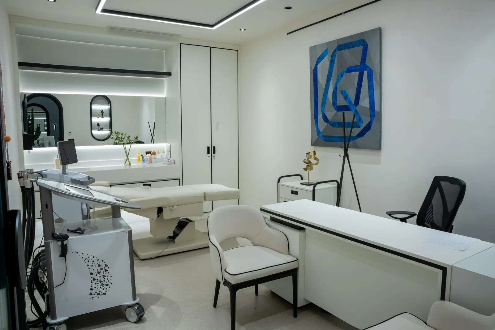 Op. Dr. Arash Jafari Klinik