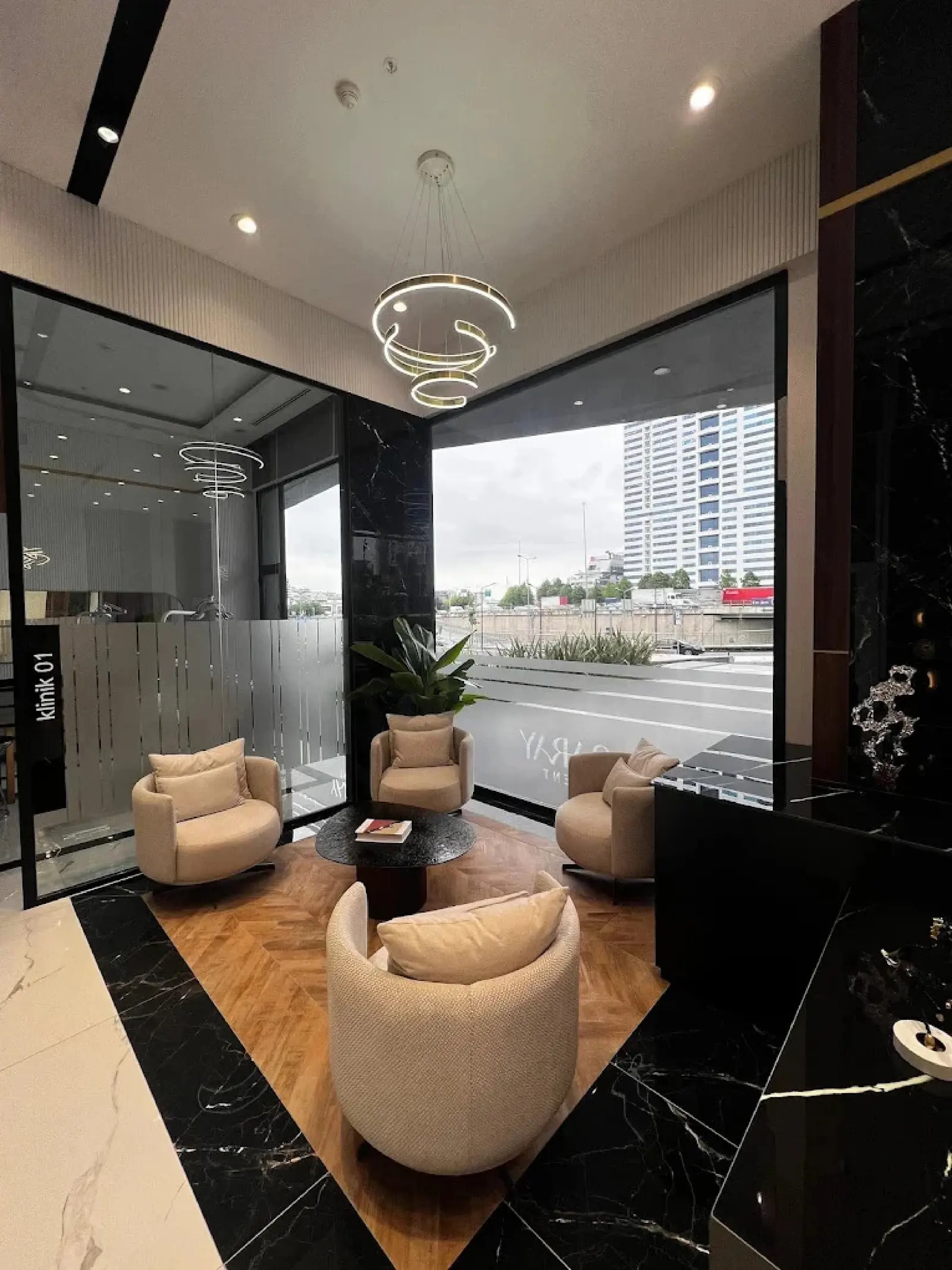 Via Dental Clinic Bağcılar Diş Hastanesi