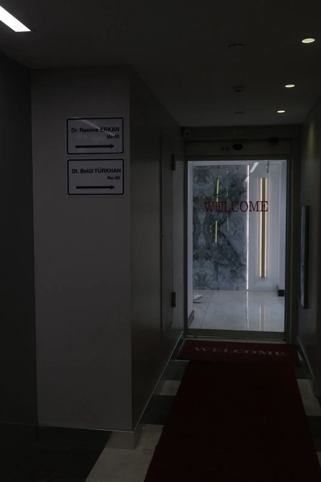 Diş Hekimi Betül Türkhan