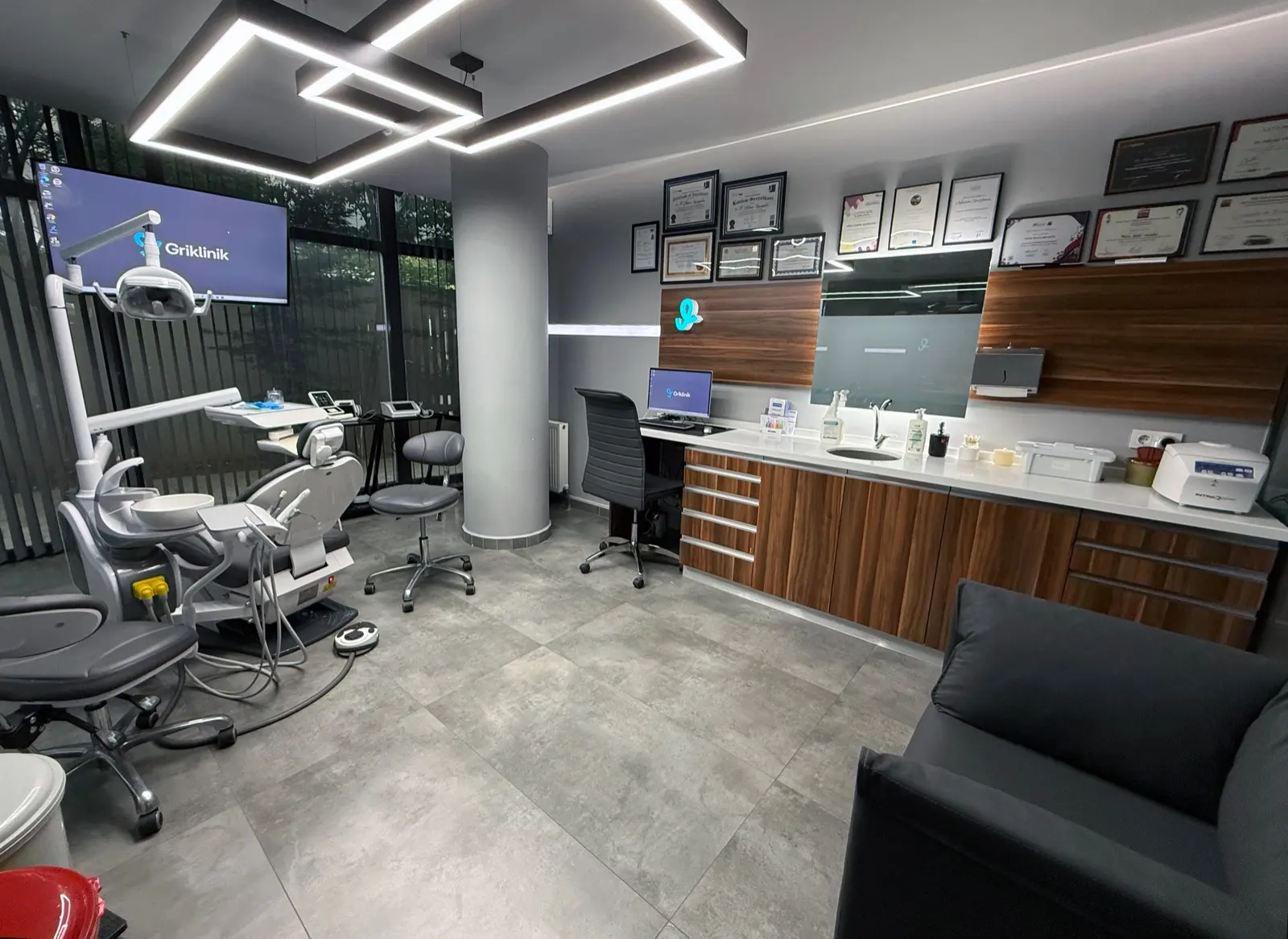 Özel Gri Klinik Ağız ve Diş Sağlığı Polikliniği