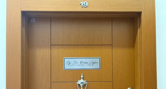 Özel Uzm. Dr. Erdem Çağlar Muayenehanesi