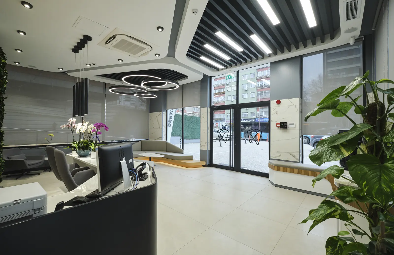 Dentince of teeth and oral health clinic