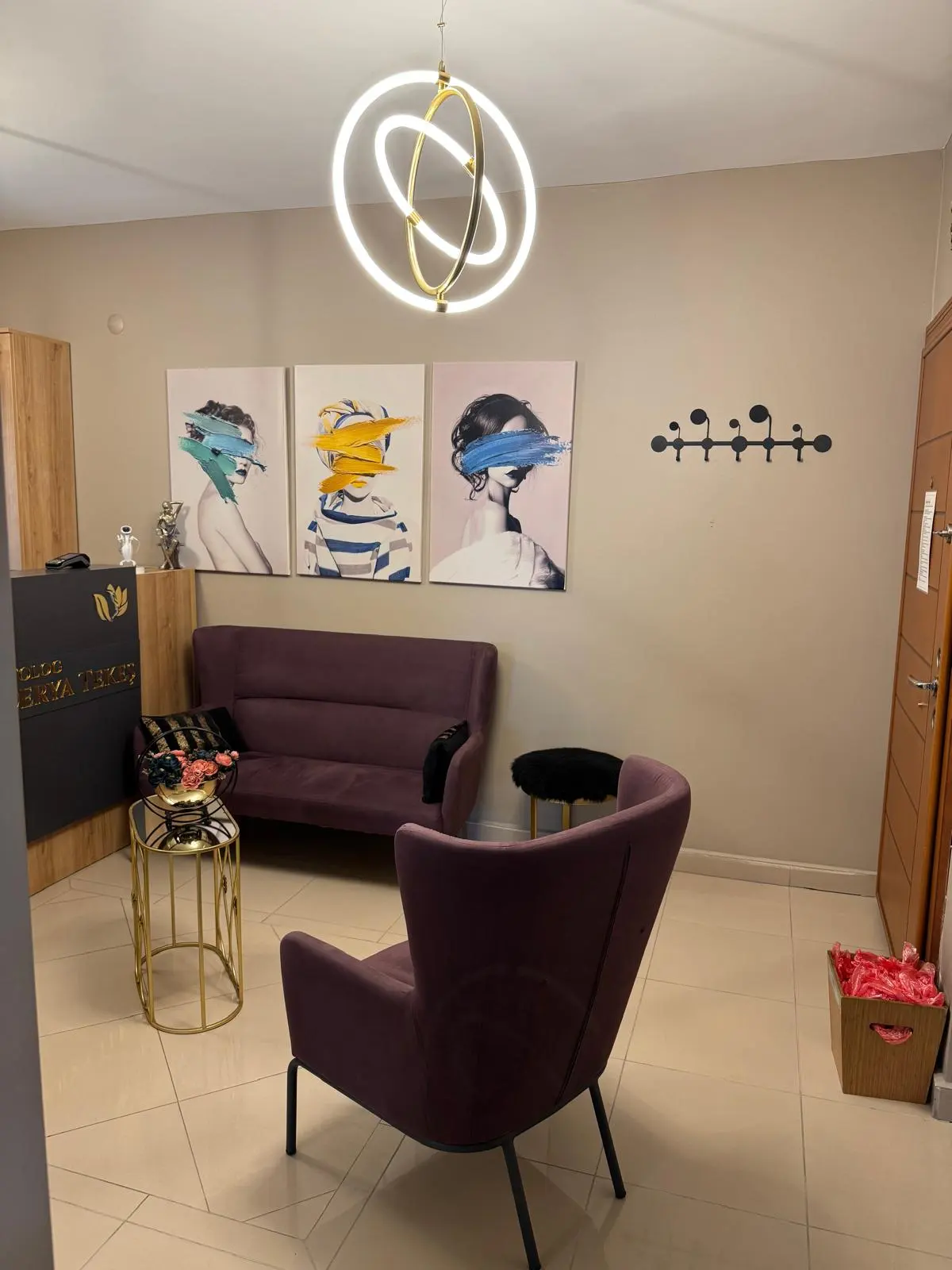 Dr Derya Tekeş Dermatoloji kliniği